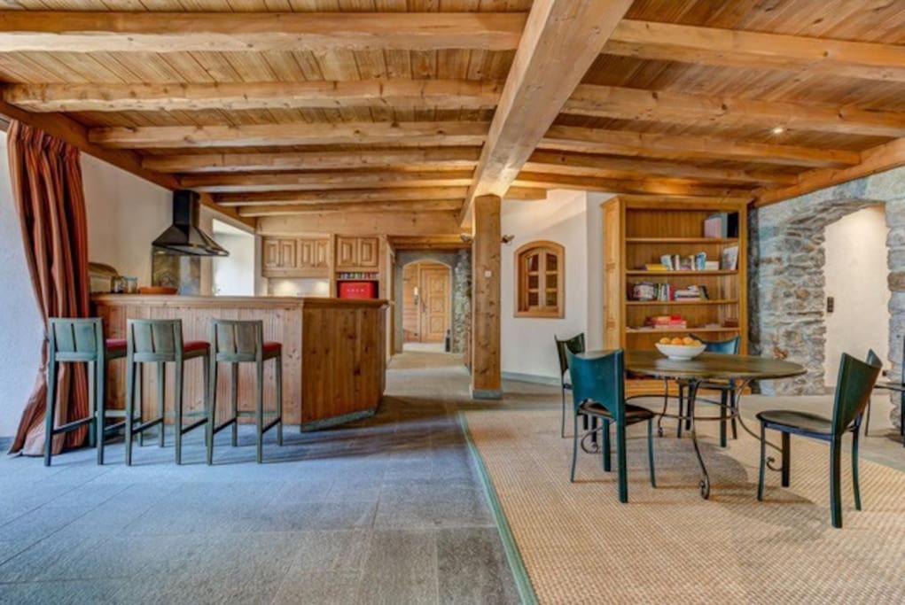 Spacious 3-Bed In The Heart Of Chamonix Exterior photo